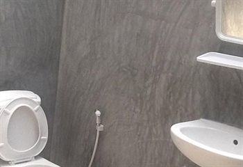 Peach Guesthouse Hatrin Kültér fotó